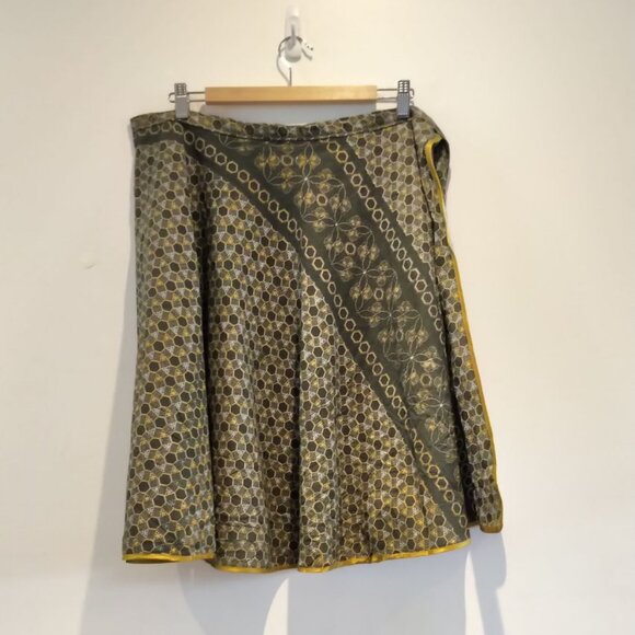 Vintage Cotton Geometric Print Short Wrap Skirt in Olive Green ONE OF A KIND!! - Picture 6 of 16